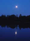 lake.jpg (18589 bytes)